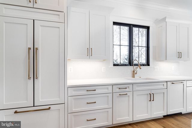 324 TAPAWINGO RD SE, Vienna, VA 22180