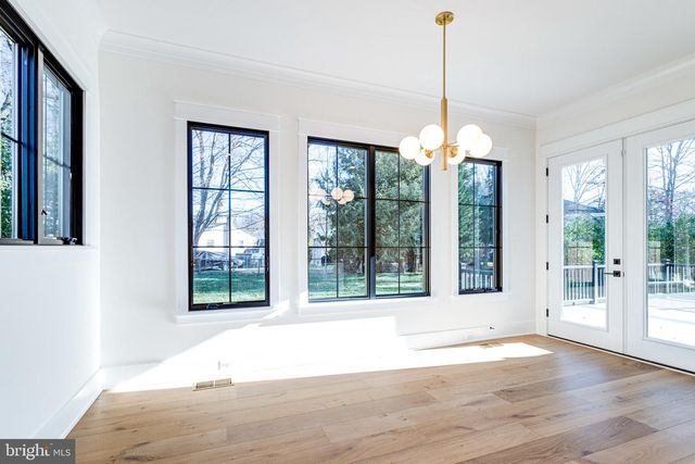 324 TAPAWINGO RD SE, Vienna, VA 22180