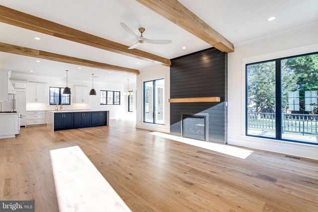 324 TAPAWINGO RD SE, Vienna, VA 22180