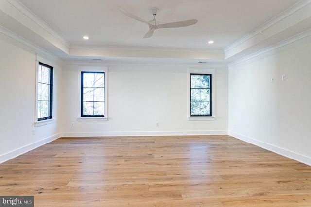 324 TAPAWINGO RD SE, Vienna, VA 22180