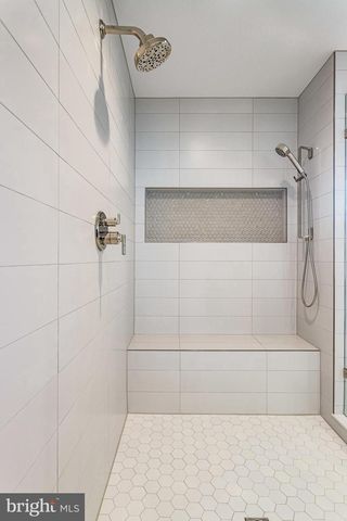 324 TAPAWINGO RD SE, Vienna, VA 22180