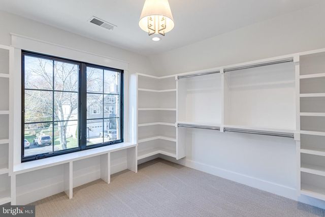 324 TAPAWINGO RD SE, Vienna, VA 22180