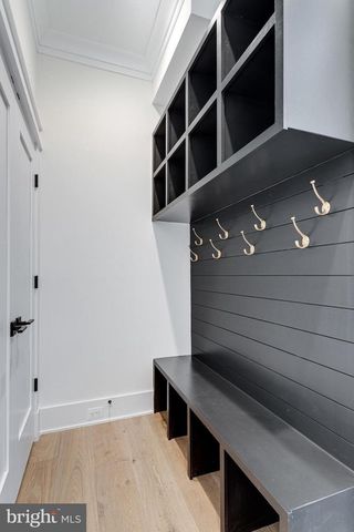 324 TAPAWINGO RD SE, Vienna, VA 22180