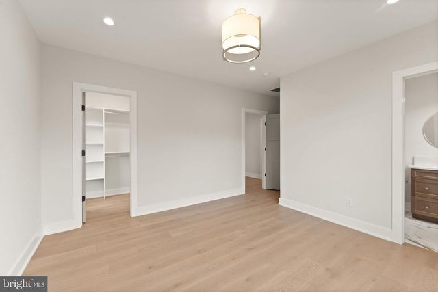 324 TAPAWINGO RD SE, Vienna, VA 22180