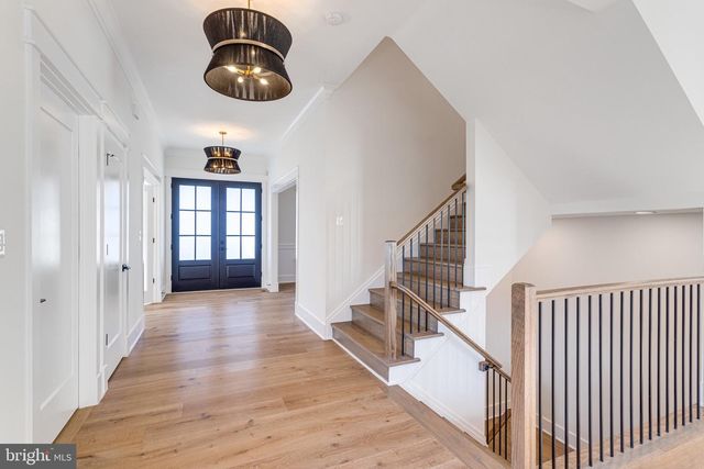 324 TAPAWINGO RD SE, Vienna, VA 22180