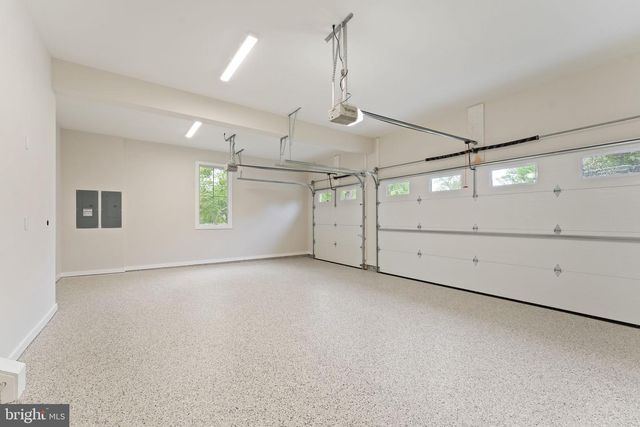 324 TAPAWINGO RD SE, Vienna, VA 22180