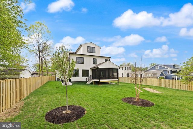 324 TAPAWINGO RD SE, Vienna, VA 22180