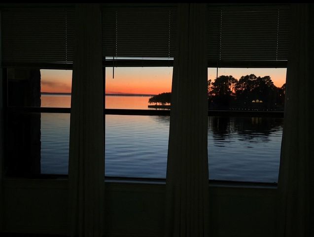 2112 Fm 3186 D6, Onalaska, TX 77360