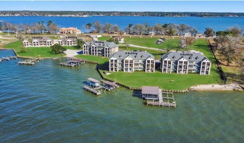 2112 Fm 3186 D6, Onalaska, TX 77360