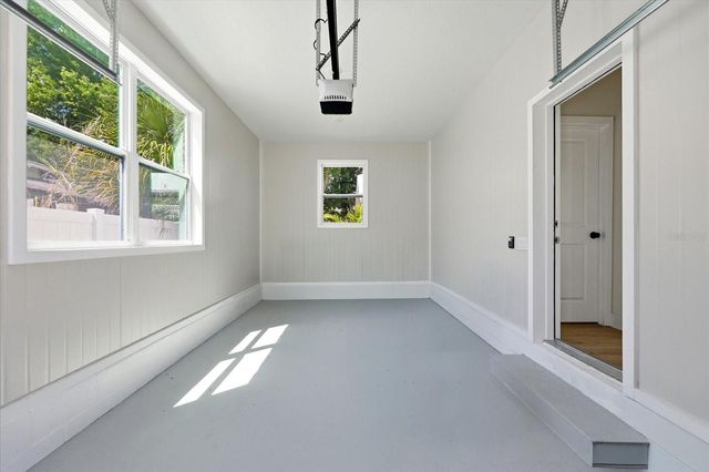 1235 11TH AVENUE S, St Petersburg, FL 33705