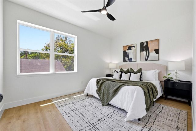 1235 11TH AVENUE S, St Petersburg, FL 33705