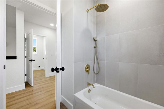 1235 11TH AVENUE S, St Petersburg, FL 33705