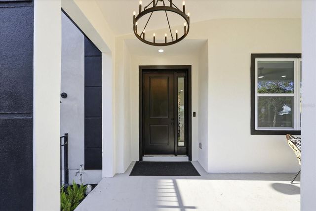 1235 11TH AVENUE S, St Petersburg, FL 33705