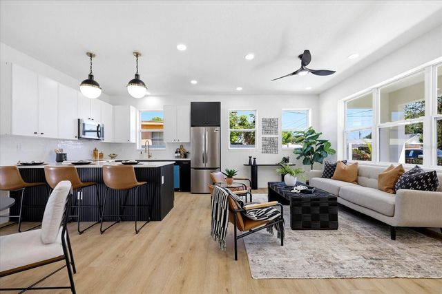 1235 11TH AVENUE S, St Petersburg, FL 33705