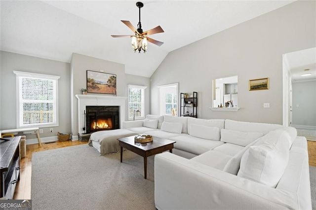 114 Hammond Drive, Canton, GA 30114