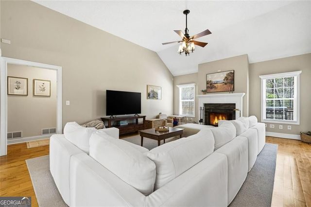 114 Hammond Drive, Canton, GA 30114