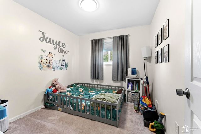 27269 Wyatt Avenue, Brownstown Twp, MI 48183