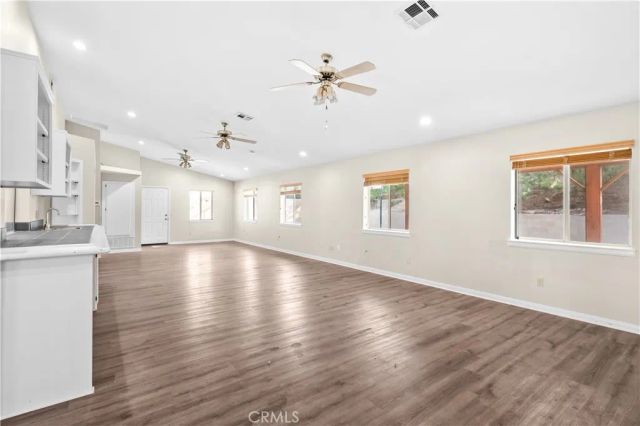 13830 Hidden Valley, Victorville, CA 92395
