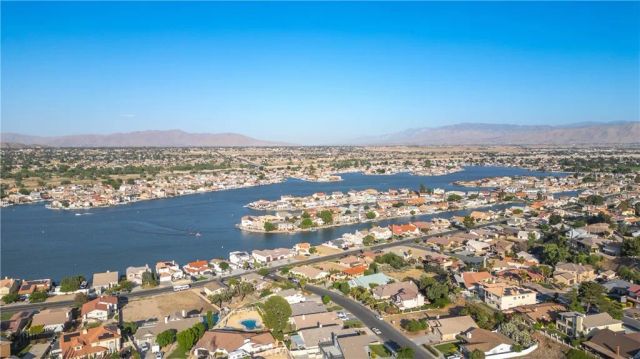 13830 Hidden Valley, Victorville, CA 92395