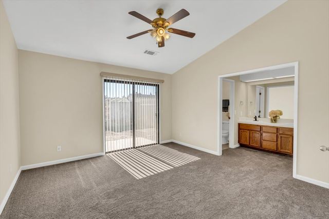 713 E Century Pl, Lodi, CA 95240