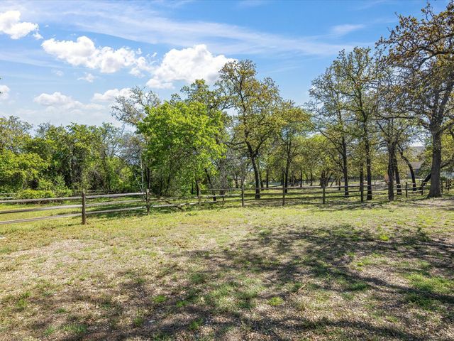 116 Mcclintock Court, Weatherford, TX 76088