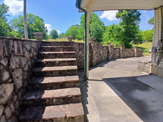 242 Mulberry Lane, Tunnel Hill, GA 30755