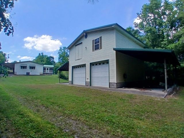242 Mulberry Lane, Tunnel Hill, GA 30755