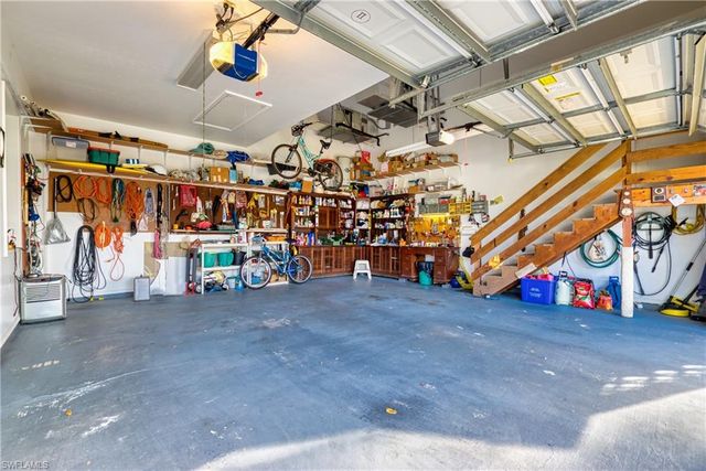 1218 Flamingo DR, Cape Coral, FL 33904