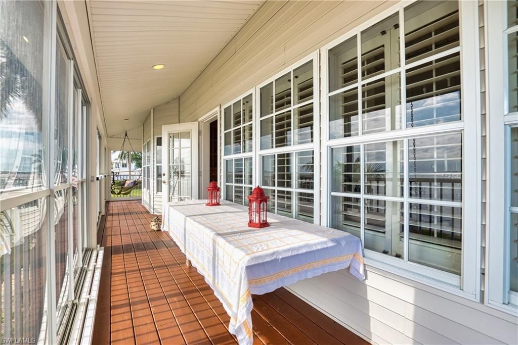 Image 20 of property listing at 1218 Flamingo DR, Cape Coral, FL 33904