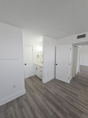 8101 Crespi Boulevard 403, Miami Beach, FL 33141