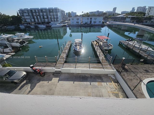 8101 Crespi Boulevard 403, Miami Beach, FL 33141