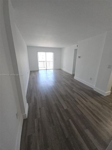 8101 Crespi Boulevard 403, Miami Beach, FL 33141