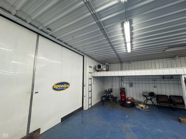 301 East Street, Newtown, IN 47969