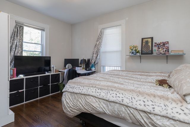 420 E 6th 2, Boston, MA 02127