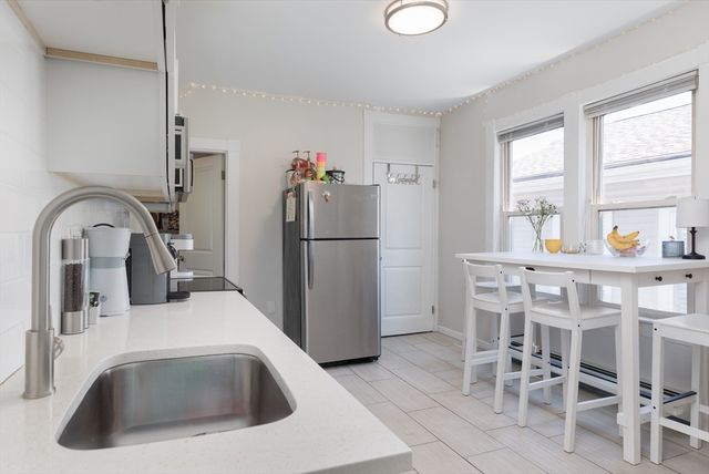 420 E 6th 2, Boston, MA 02127