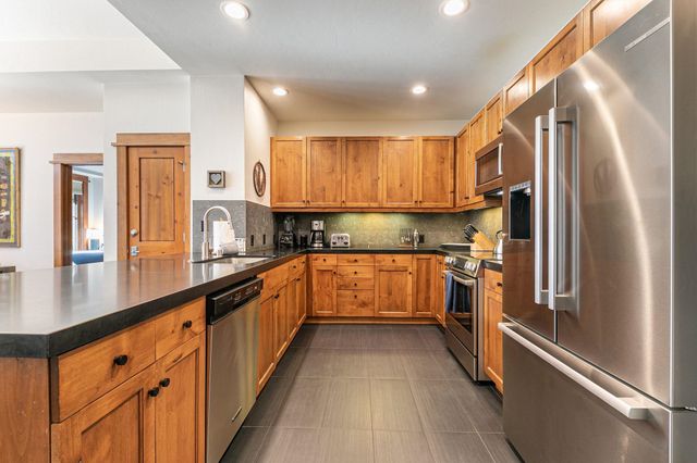 3001 Northstar Dr Unit 308, Truckee, CA 96161