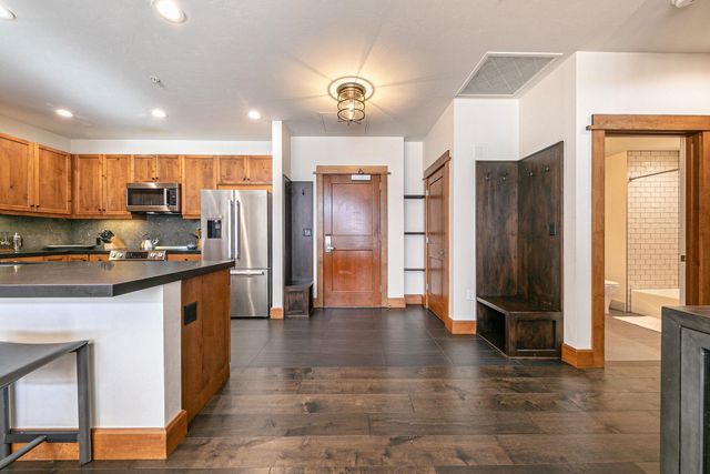 3001 Northstar Dr Unit 308, Truckee, CA 96161