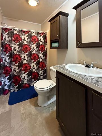 389 Rustic Lane, Belleville, MI 48111