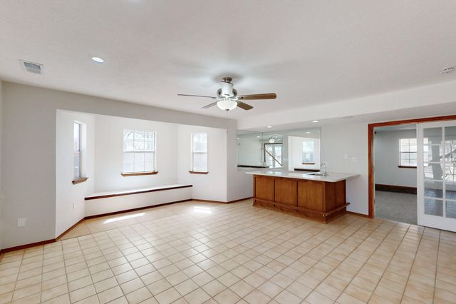 1647 ATRISCO Drive SW, Albuquerque, NM 87105