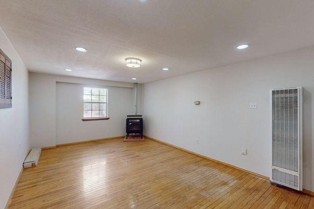 1647 ATRISCO Drive SW, Albuquerque, NM 87105