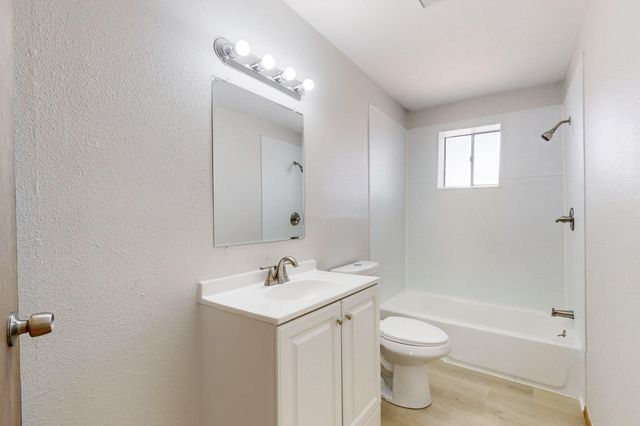 1647 ATRISCO Drive SW, Albuquerque, NM 87105