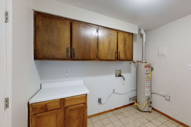 1647 ATRISCO Drive SW, Albuquerque, NM 87105