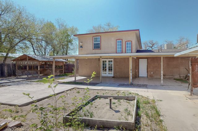 1647 ATRISCO Drive SW, Albuquerque, NM 87105