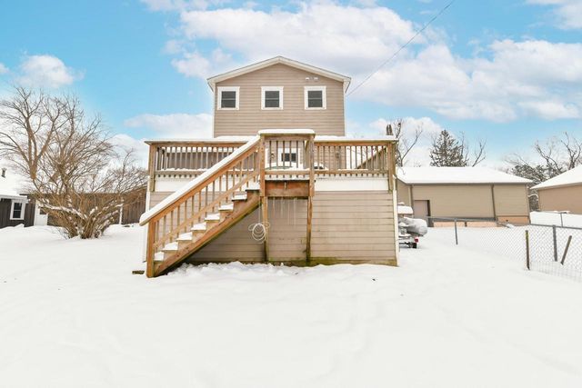 4222 Maple DRIVE, Delavan, WI 53115