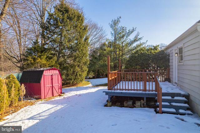 5 ROCKY BROOK CT, Hightstown, NJ 08520