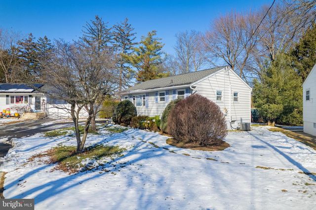 5 ROCKY BROOK CT, Hightstown, NJ 08520