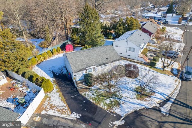 5 ROCKY BROOK CT, Hightstown, NJ 08520