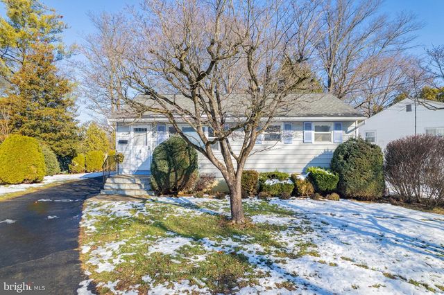 5 ROCKY BROOK CT, Hightstown, NJ 08520