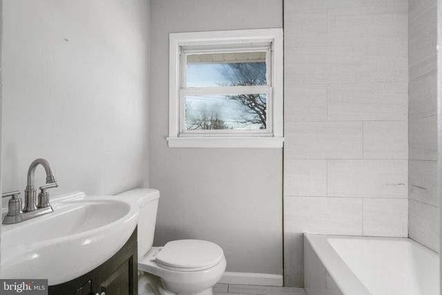 5 ROCKY BROOK CT, Hightstown, NJ 08520