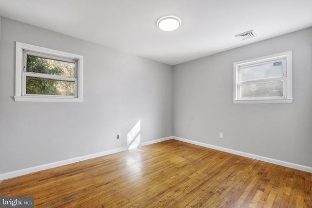 5 ROCKY BROOK CT, Hightstown, NJ 08520